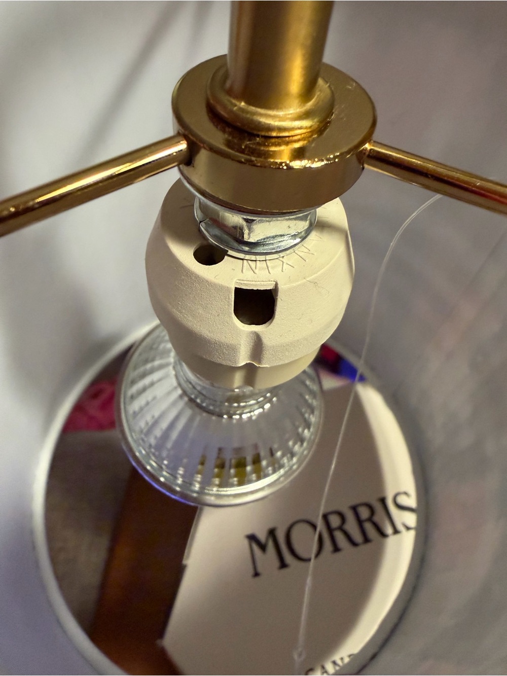Morris & Co. NWT Chrysanthemum Floral Candle Warmer Electric Lamp Wood Base - Picture 8 of 8